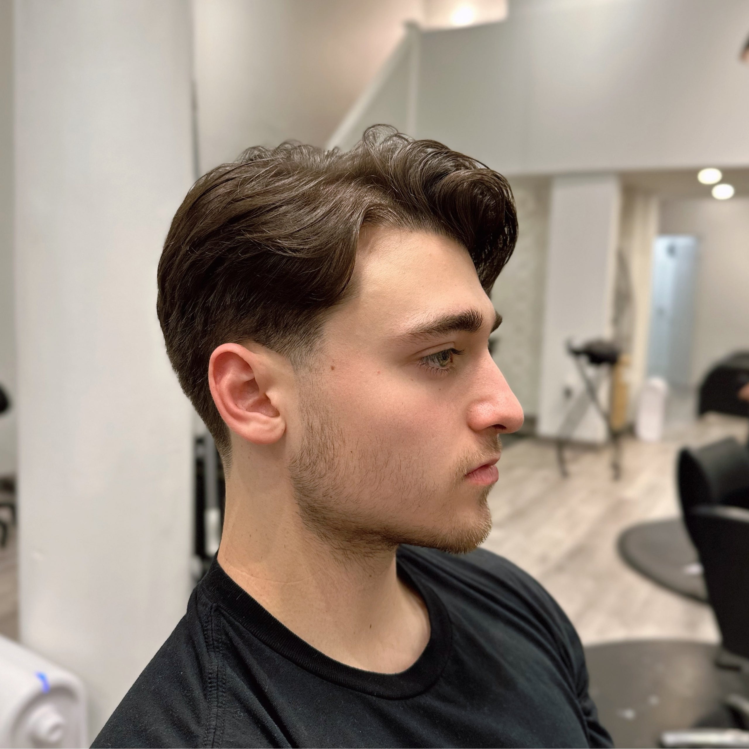 Scissor cut store